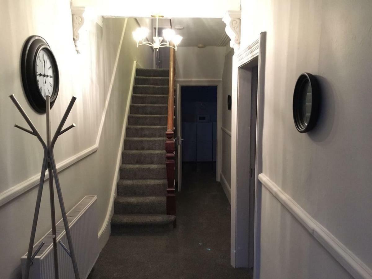 @33 Fab Townhouse Holyhead Exterior foto